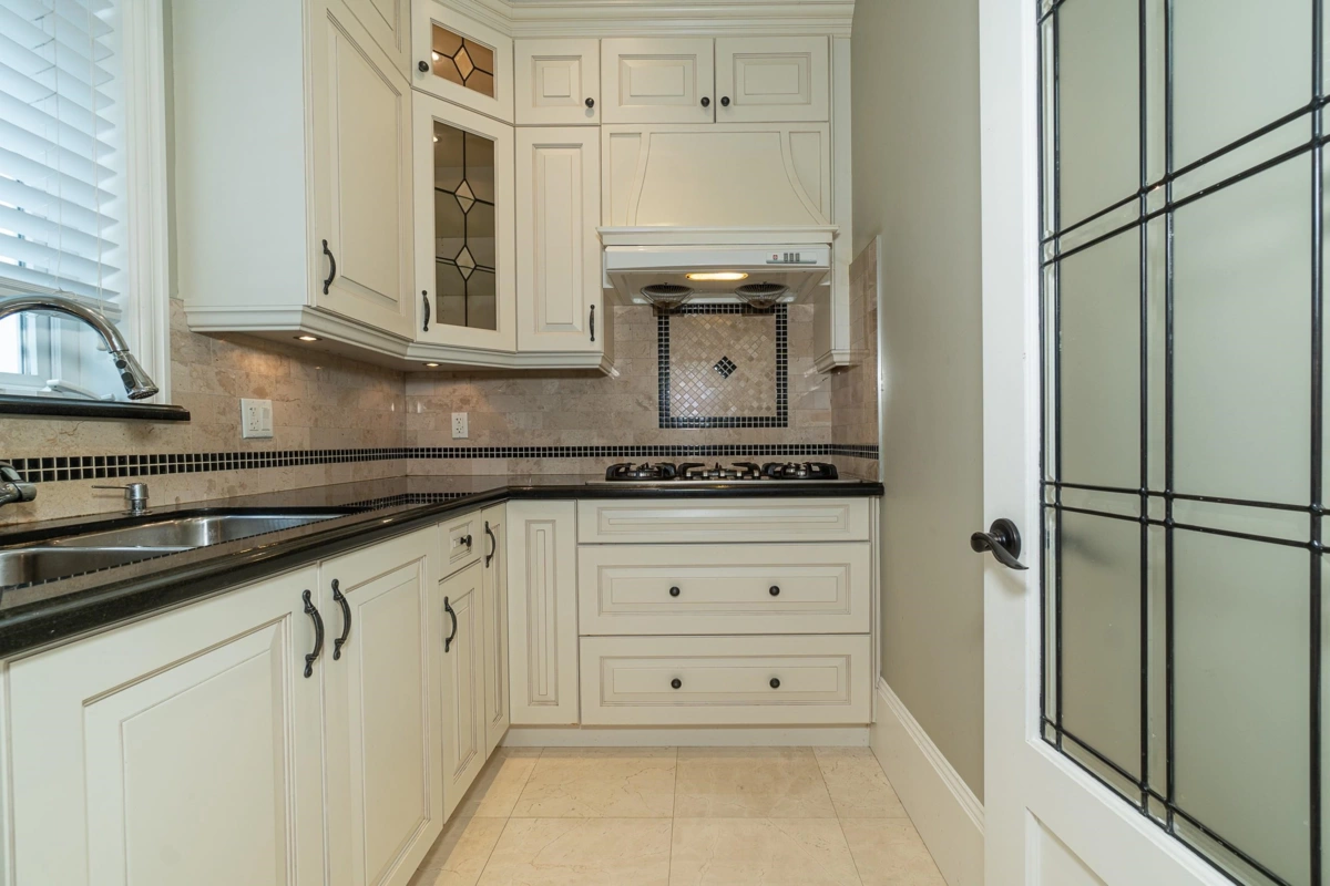 Guest Bathroom Photo of 1657 W 58th Avenue, Vancouver, BC