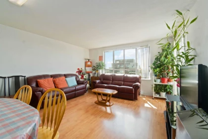 1204 3455 Ascot Place, Vancouver, BC, Vancouver — Apartment/Condo for sale