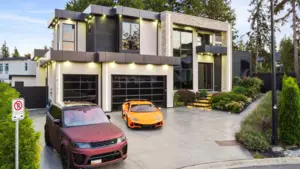 6127 152a Street, Surrey, BC