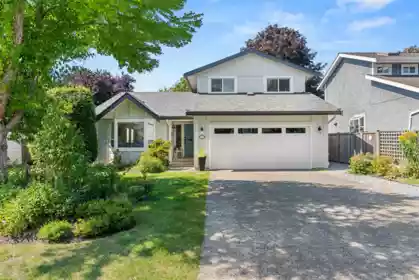 1735 141 A St Street, Surrey, BC, Surrey — Single Family Residence for sale