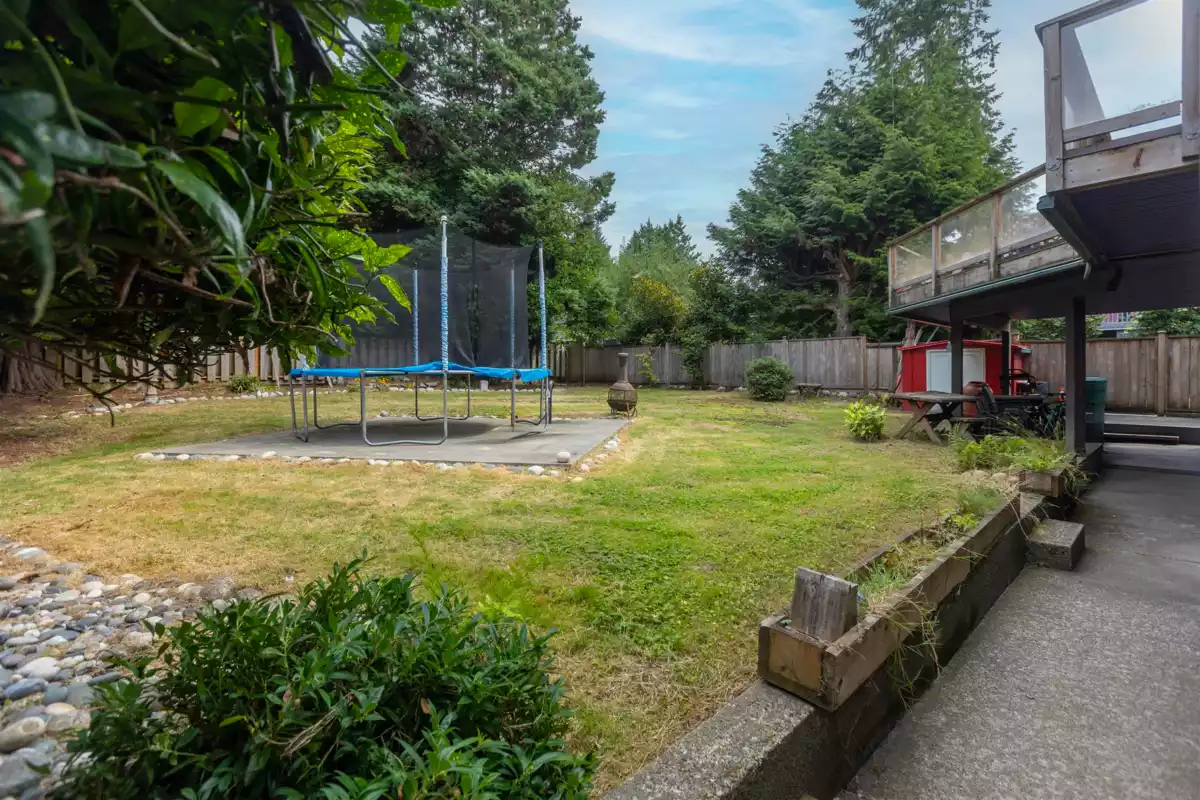 Hot Tub / Spa Photo of 2488 Belloc Street, North Vancouver, BC