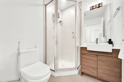 Primary Bathroom Photo of 11 7177 194a Street, Surrey, BC