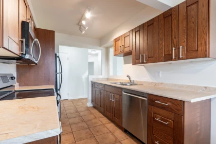 205 1280 Fir Street, Surrey, BC, Surrey — Apartment/Condo for sale