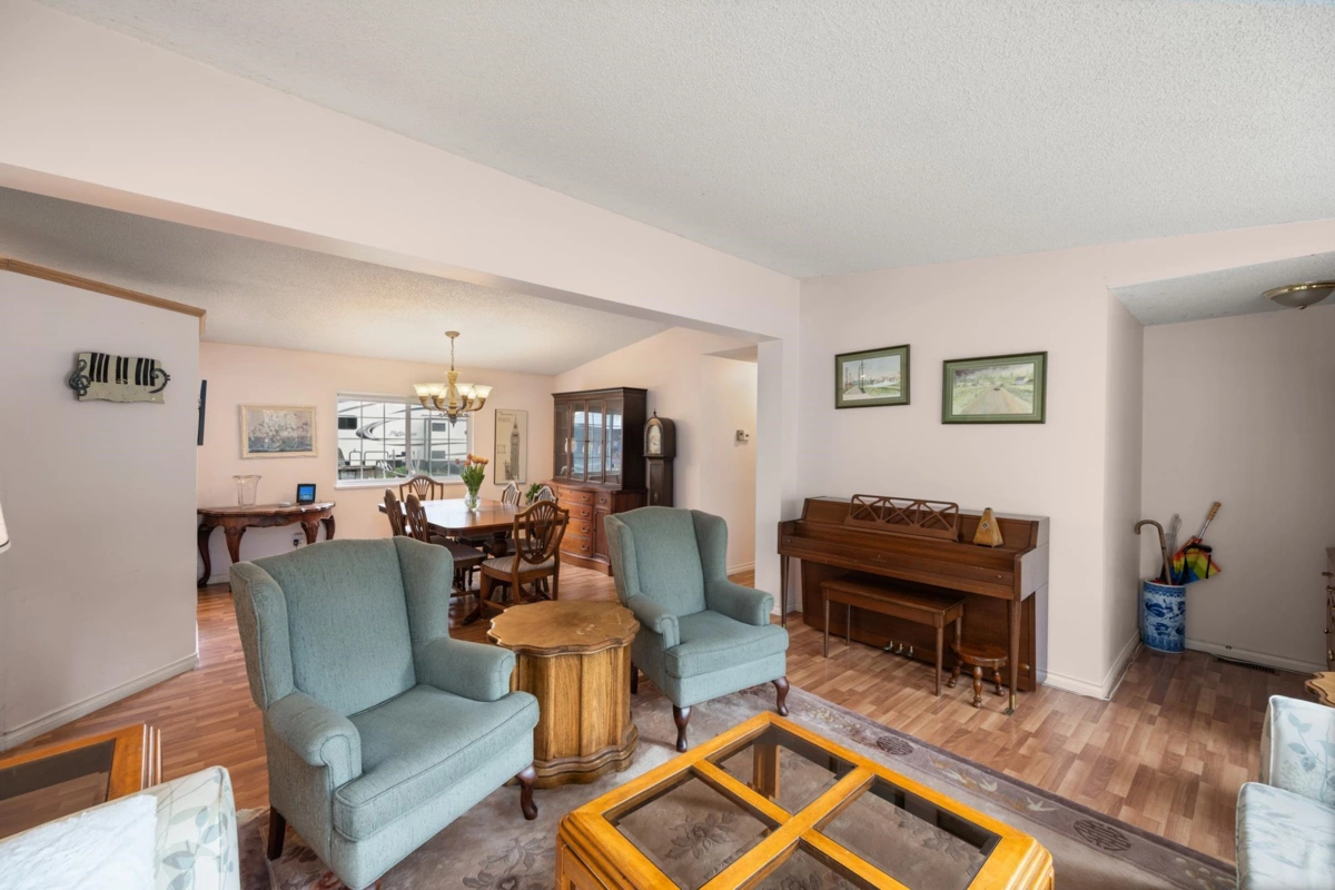 Guest Bathroom Photo of 3674 224 Street, Langley, BC