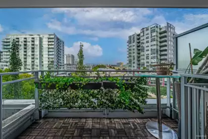 Outdoor Deck Photo of 6016 5511 Hollybridge Way, Richmond, BC