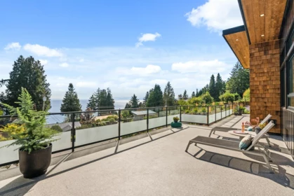 Breakfast Nook Photo of 980 Gower Point Road, Gibsons, BC