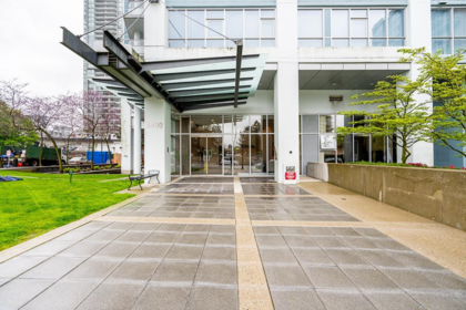 306 4400 Buchanan Street, Burnaby, BC, Burnaby — Apartment/Condo for sale