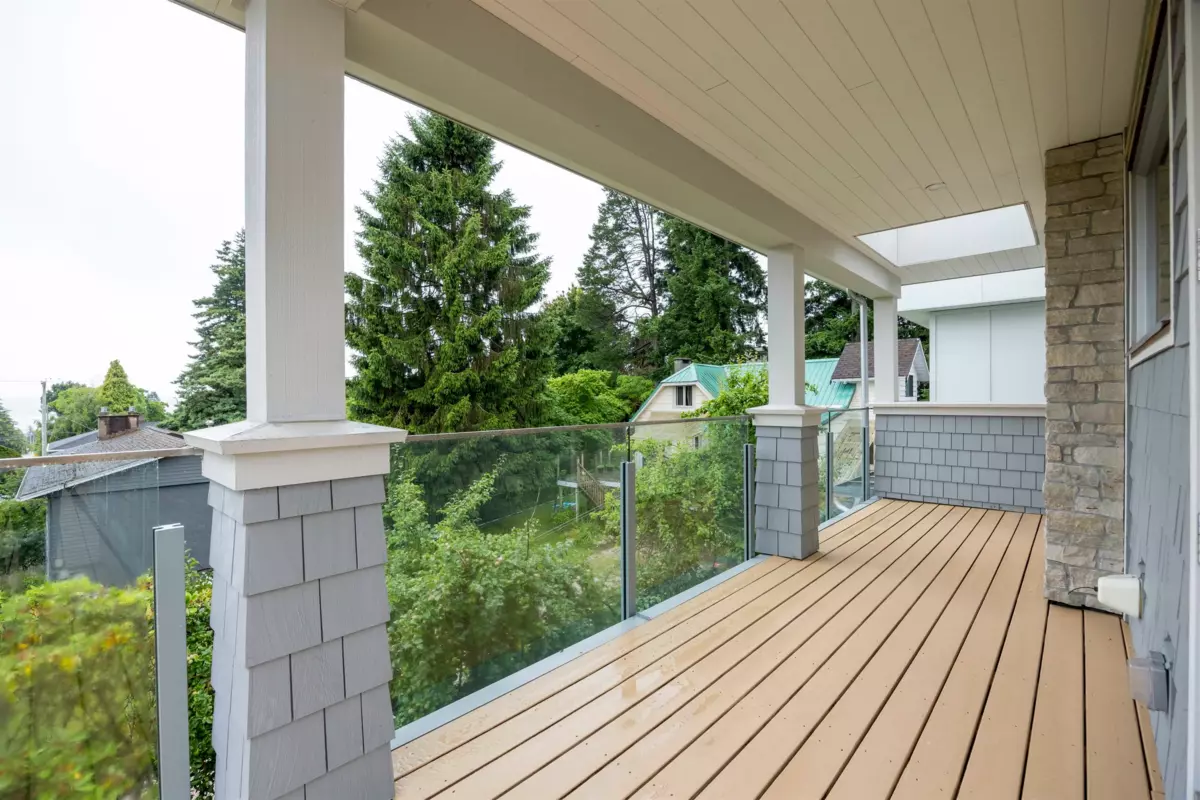 Hot Tub / Spa Photo of 1245 Kent Street, White Rock, BC