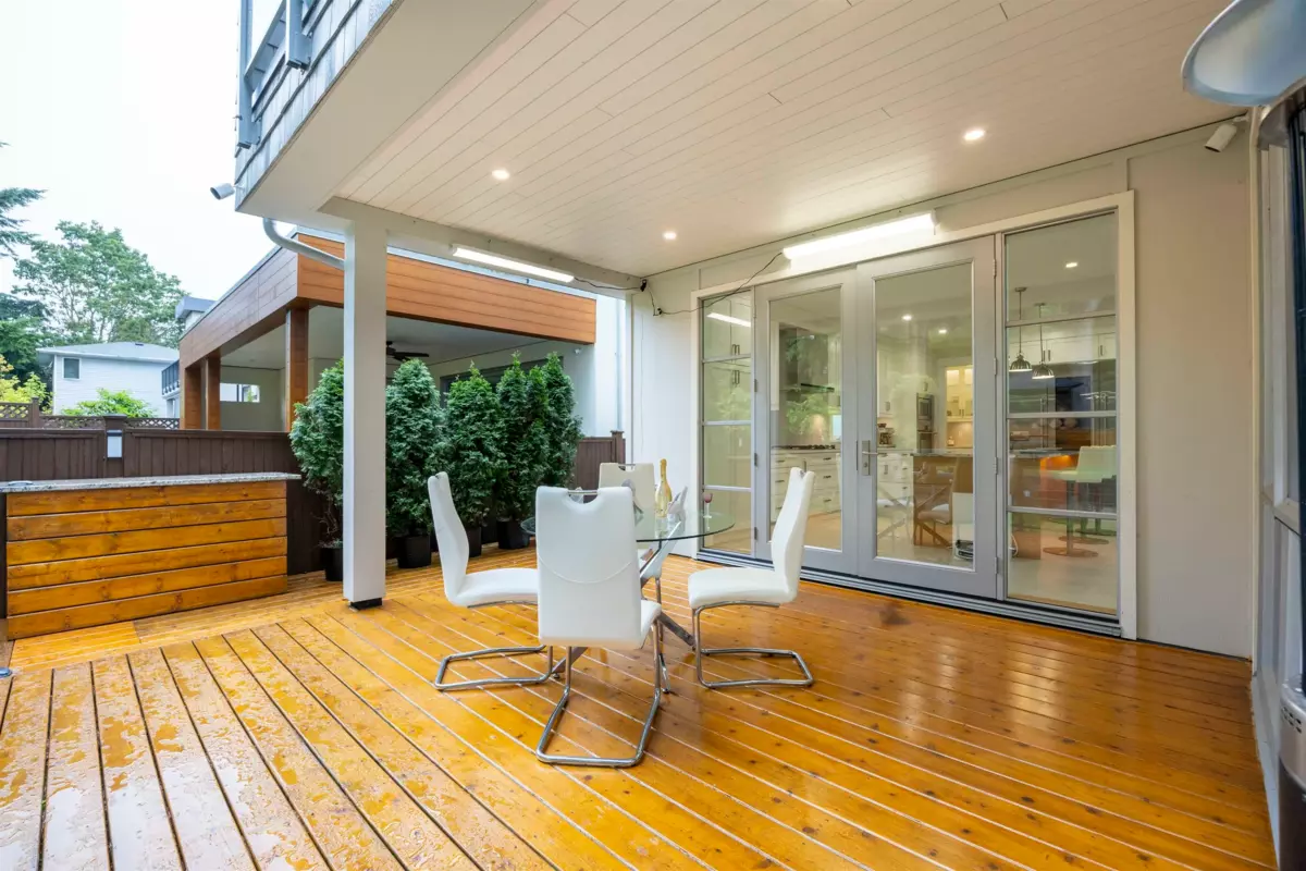 Neighborhood Park Photo Near 1245 Kent Street, White Rock, BC