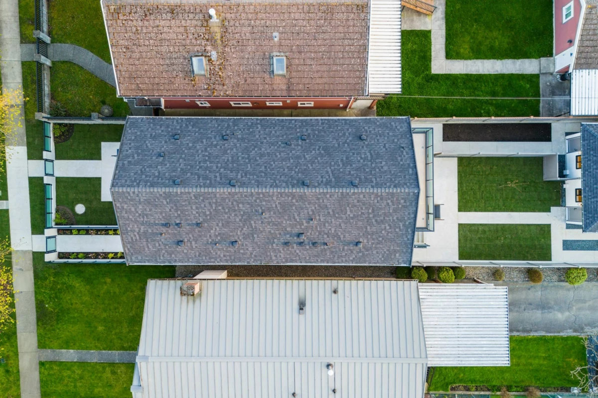 Garden / Landscaping Photo of 1 5461 Rhodes Street, Vancouver, BC