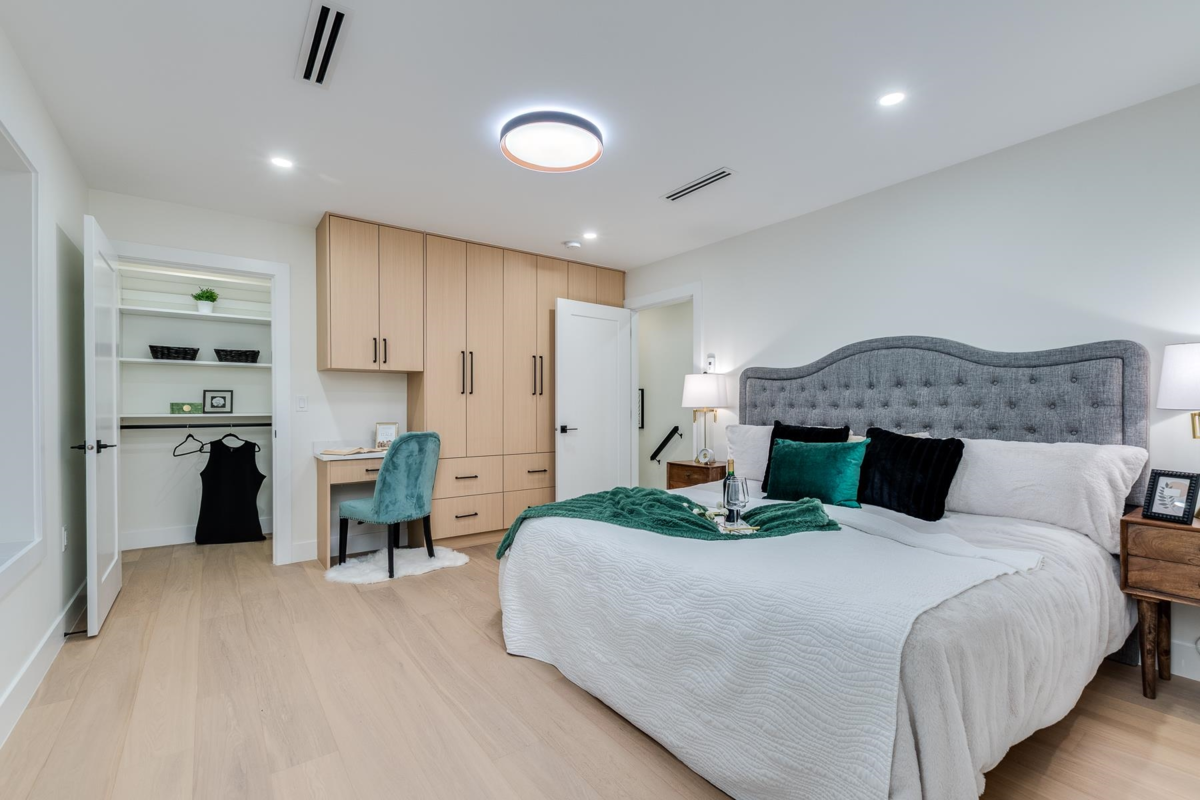 Guest Bathroom Photo of 1 5461 Rhodes Street, Vancouver, BC