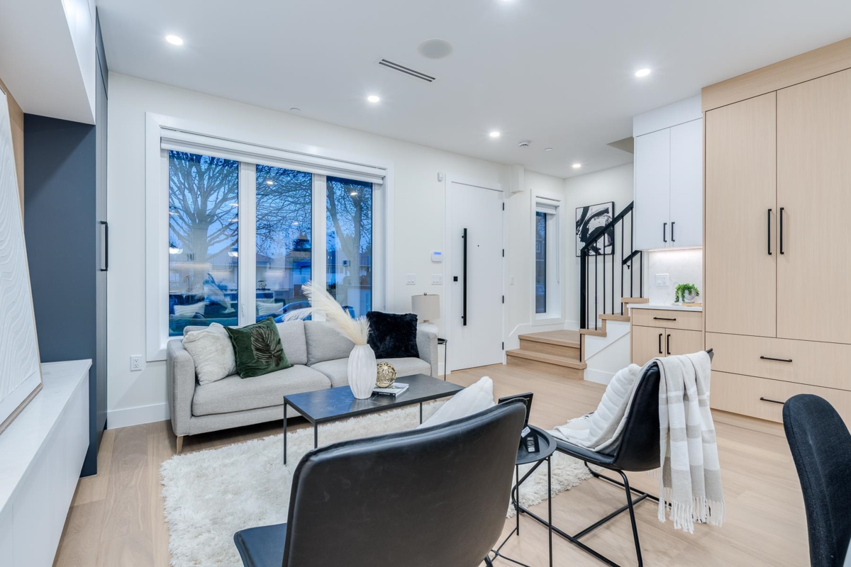 Kitchen Photo of 1 5461 Rhodes Street, Vancouver, BC