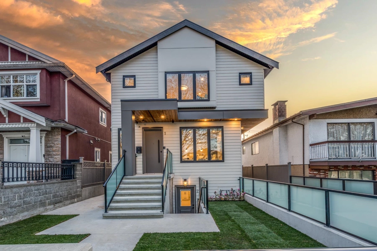 Living Room Photo of 1 5461 Rhodes Street, Vancouver, BC