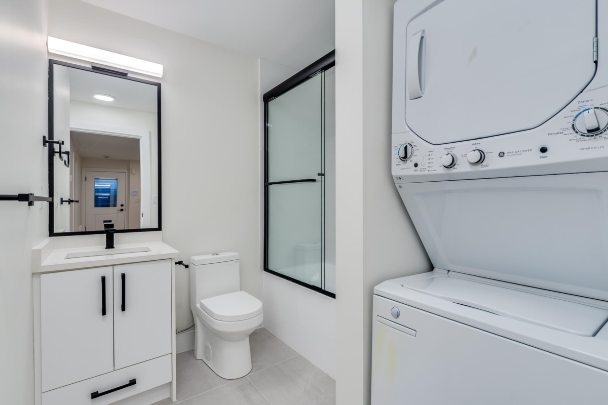 Outdoor Deck Photo of 1 5461 Rhodes Street, Vancouver, BC