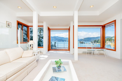 Breakfast Nook Photo of 6275 Taylor Drive, West Vancouver, BC