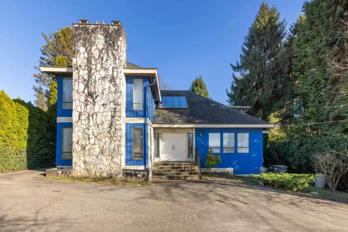 Exterior Front Photo of 5280 Sperling Avenue, Burnaby, BC