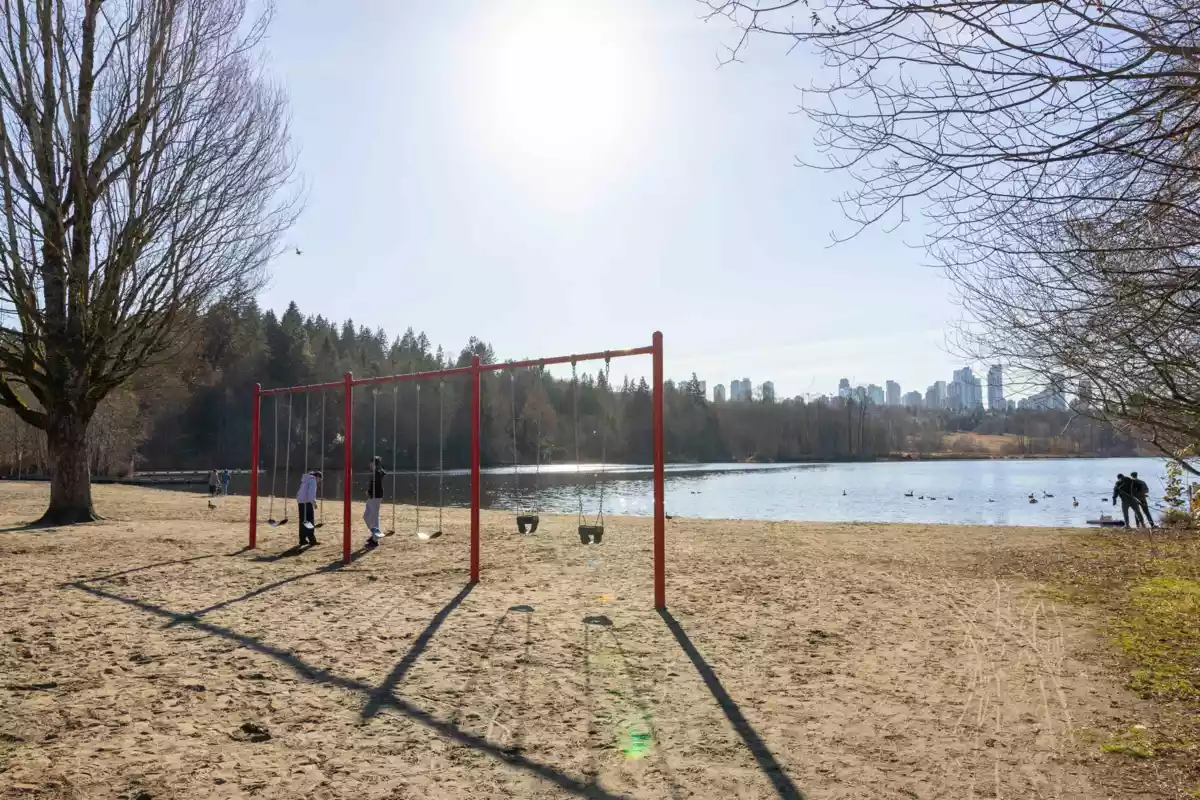 Hallway Photo of 5280 Sperling Avenue, Burnaby, BC