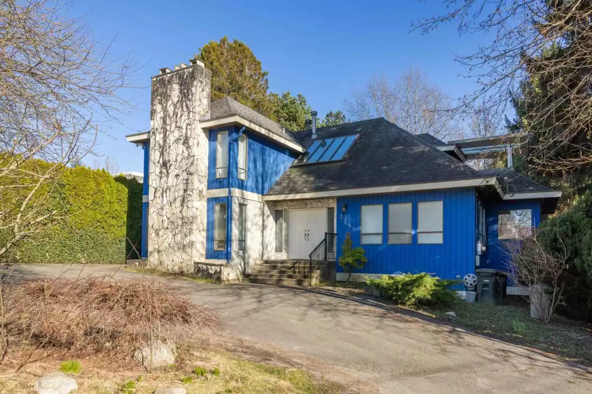 Mudroom Photo of 5280 Sperling Avenue, Burnaby, BC
