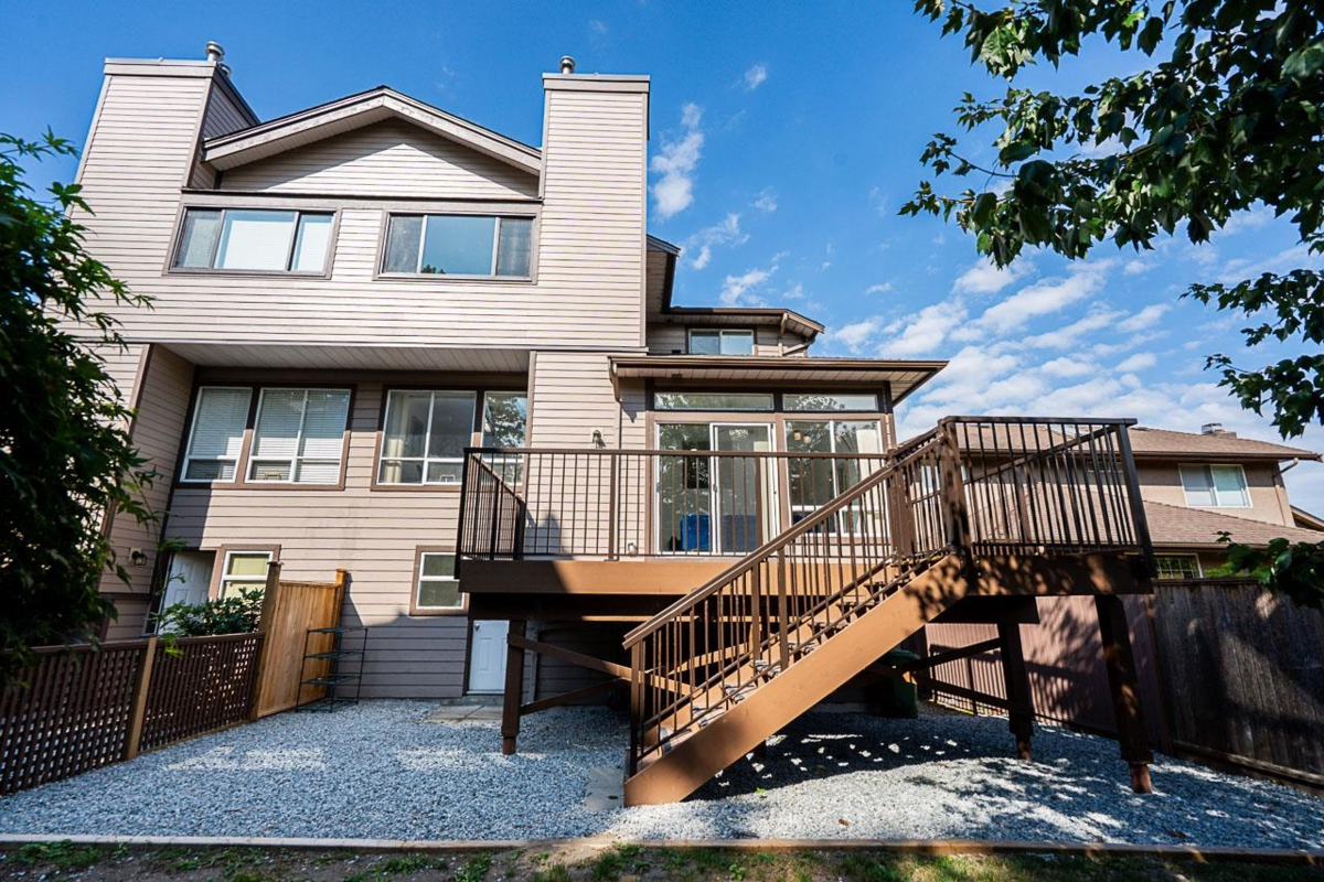 Outdoor Deck Photo of 54 5380 Smith Drive, Richmond, BC