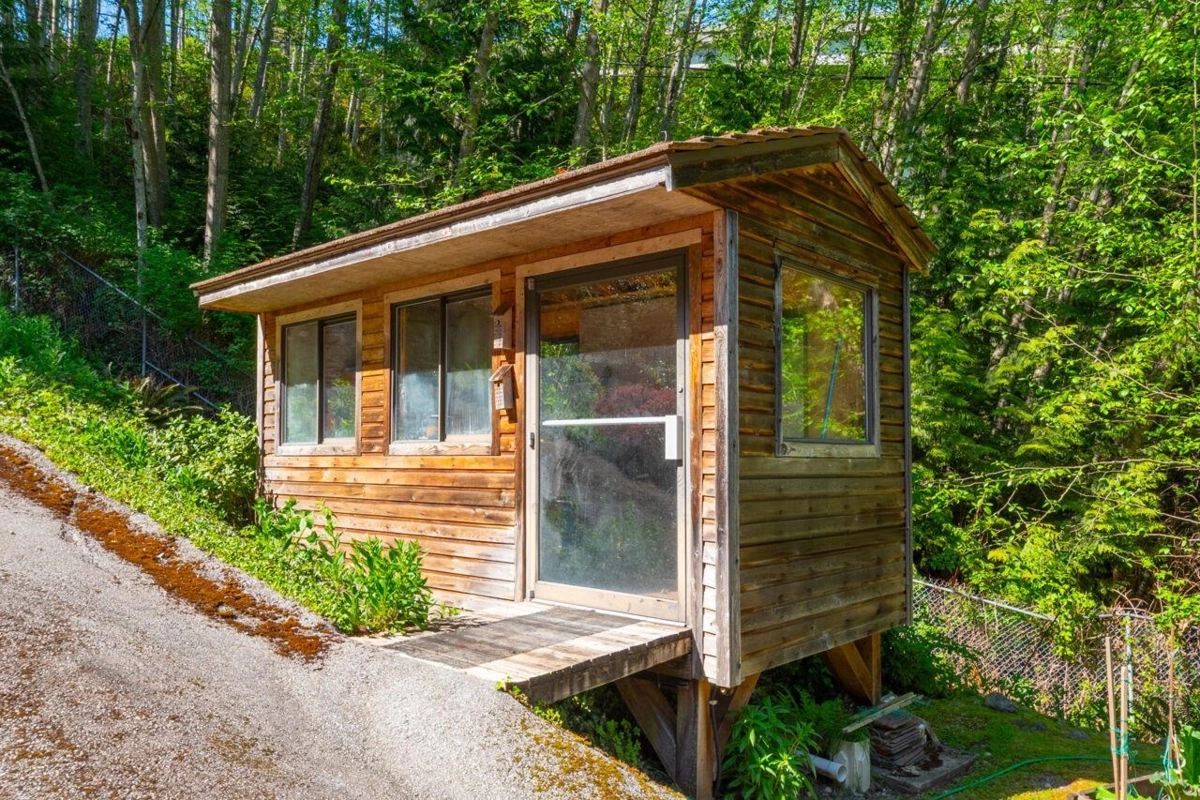 Aerial View of 4228 Rockridge Crescent, West Vancouver, BC
