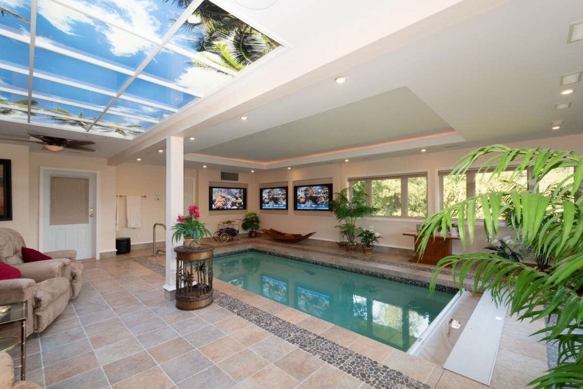 Staircase Photo of 4228 Rockridge Crescent, West Vancouver, BC