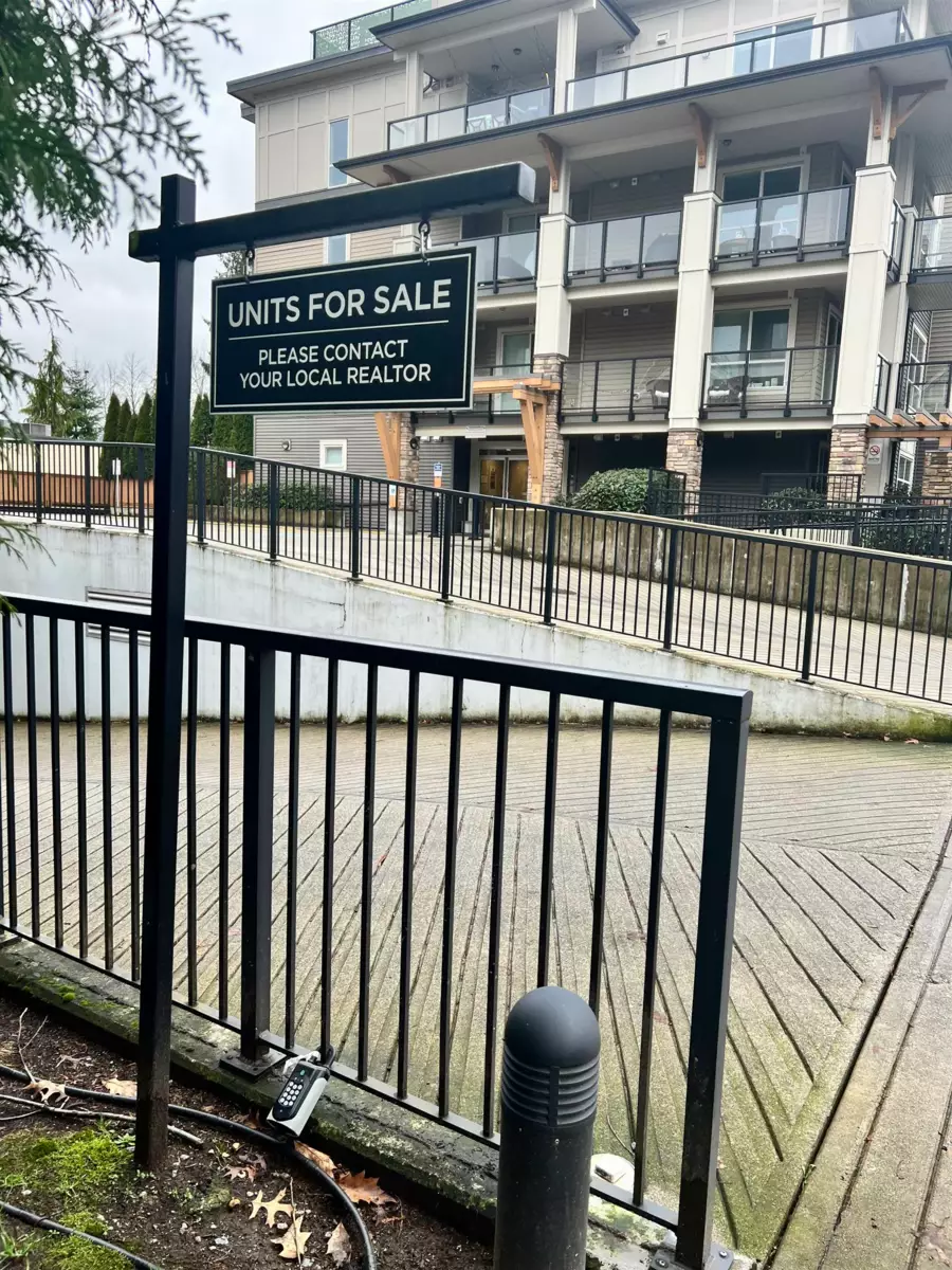 Living Room Photo of 302 12409 Harris Road, Pitt Meadows, BC