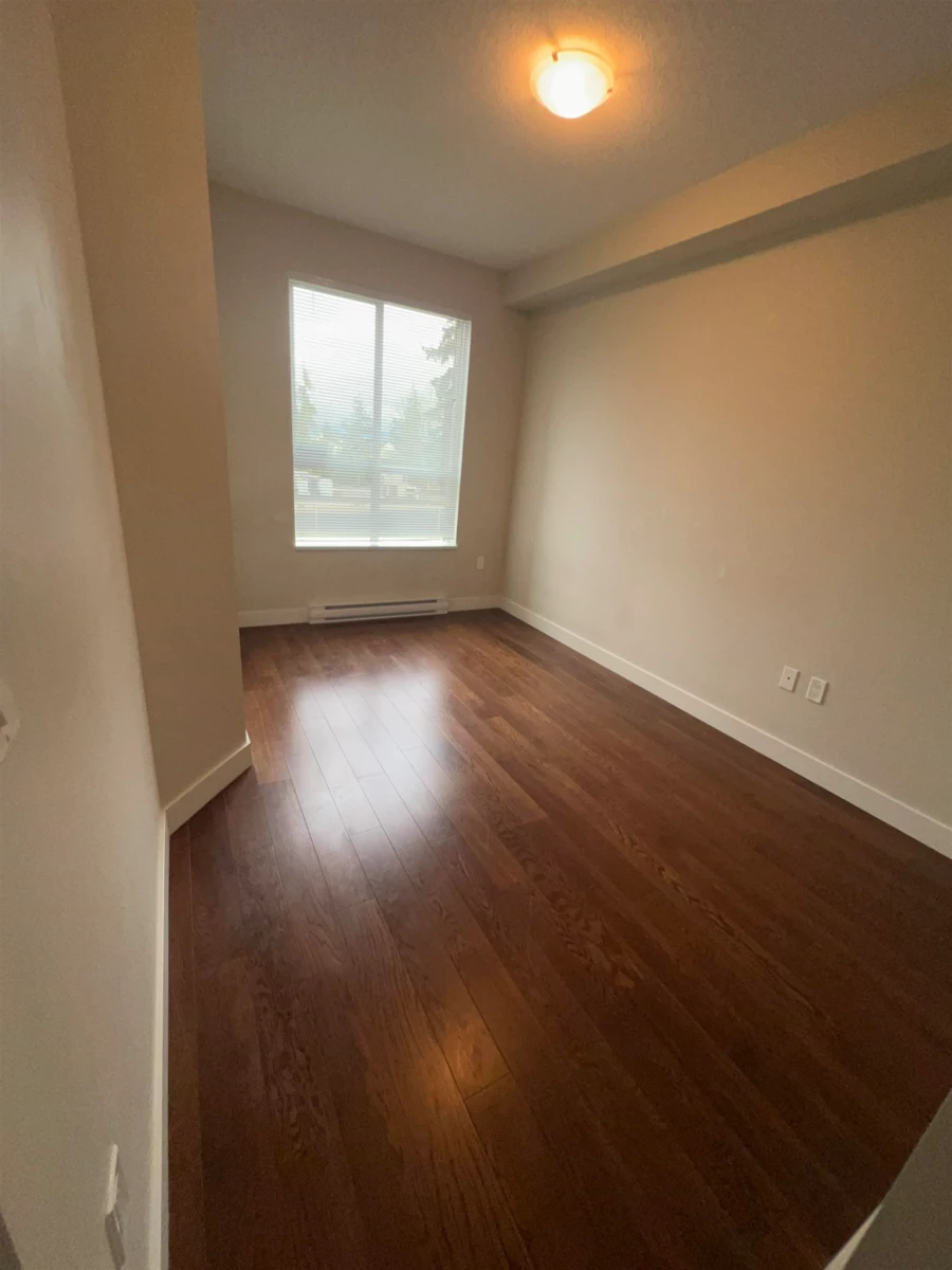 Primary Bathroom Photo of 302 12409 Harris Road, Pitt Meadows, BC