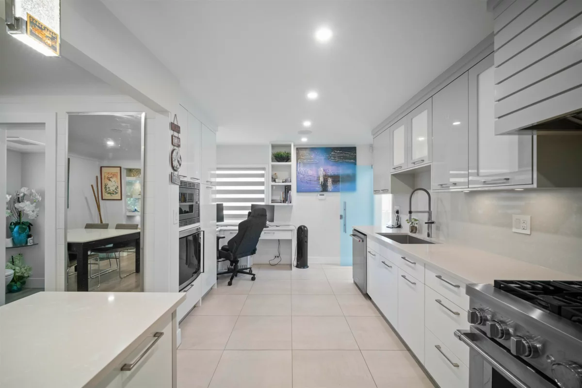 Kitchen Island Photo of 6978 Mckinnon Street, Vancouver, BC