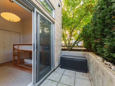 352 E 7th Avenue, Vancouver, BC, Vancouver — Townhouse for sale