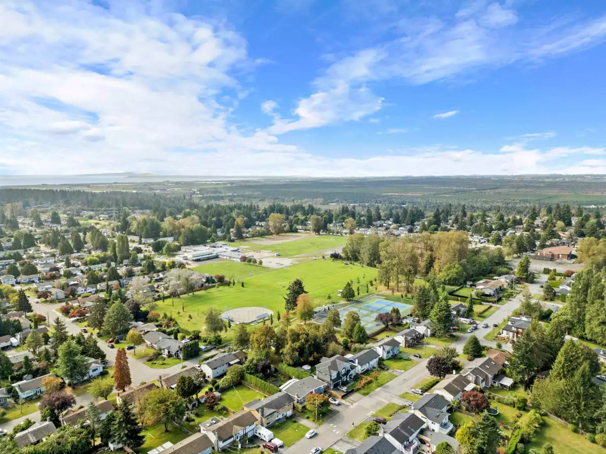 Living Room Photo of LT.2 7759 115 Street, Delta, BC