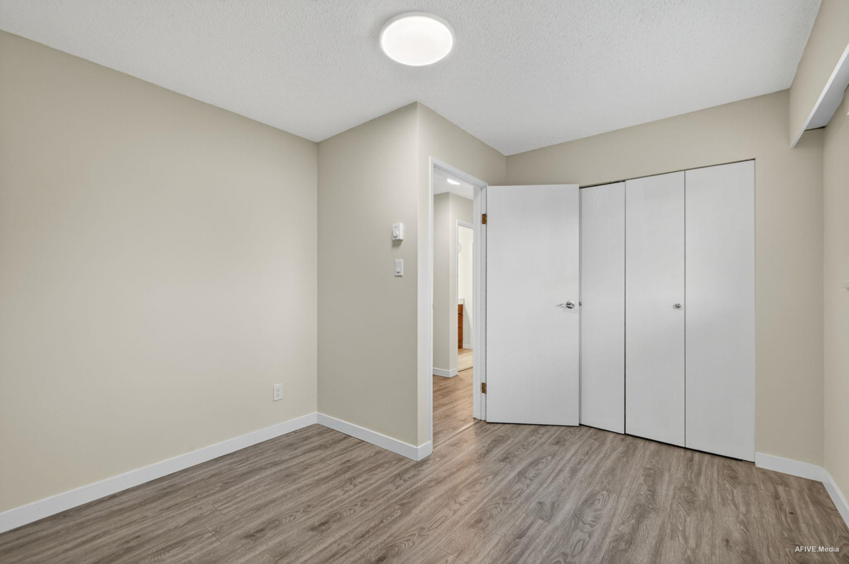 Laundry Room Photo of 9500 Parksville Drive, Richmond, BC