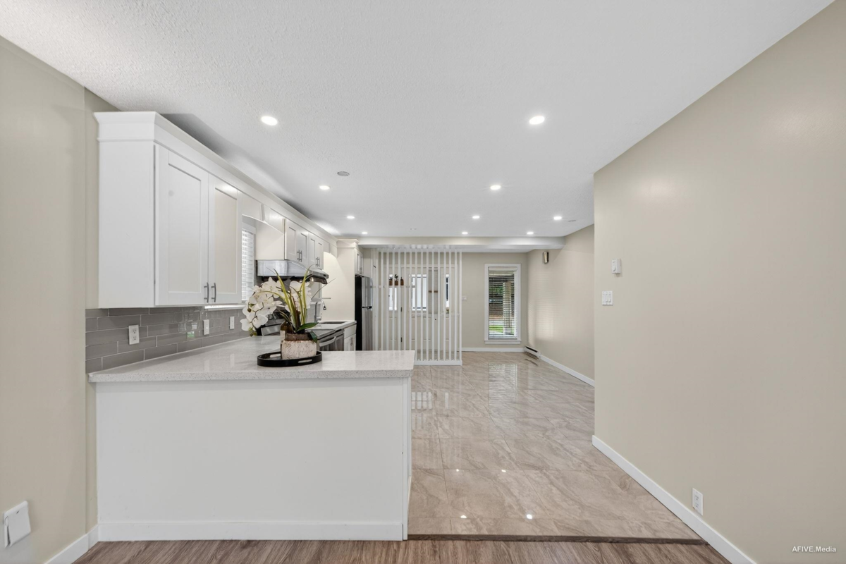 Primary Bedroom Photo of 9500 Parksville Drive, Richmond, BC