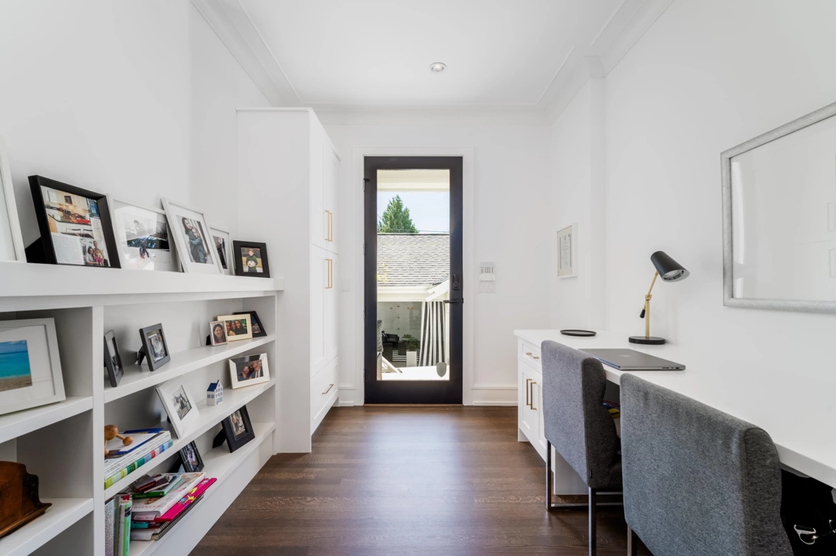 Walk-In Closet Photo of 2040 W 58th Avenue, Vancouver, BC