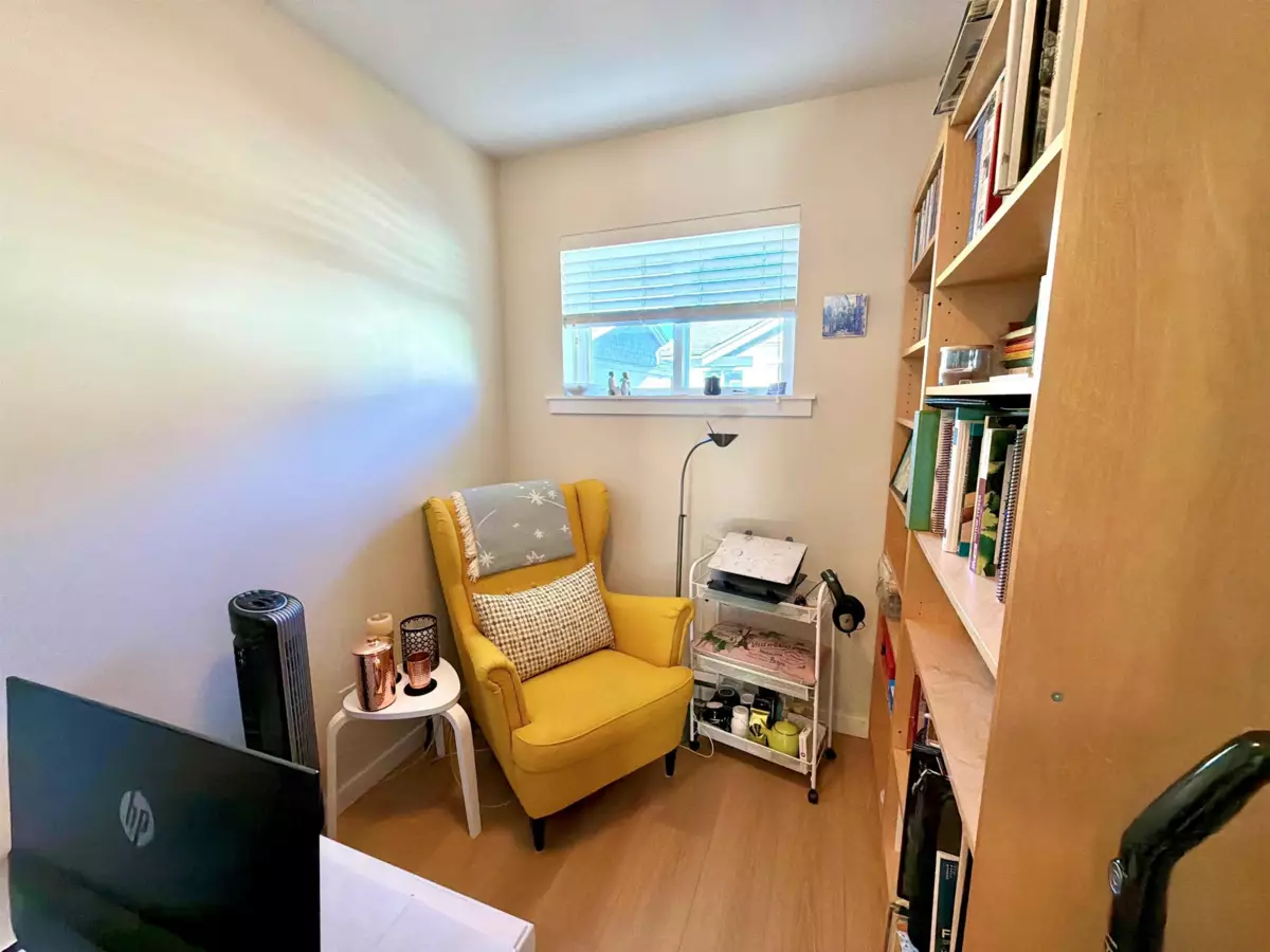 Guest Bathroom Photo of 61 8250 209b Street, Langley, BC