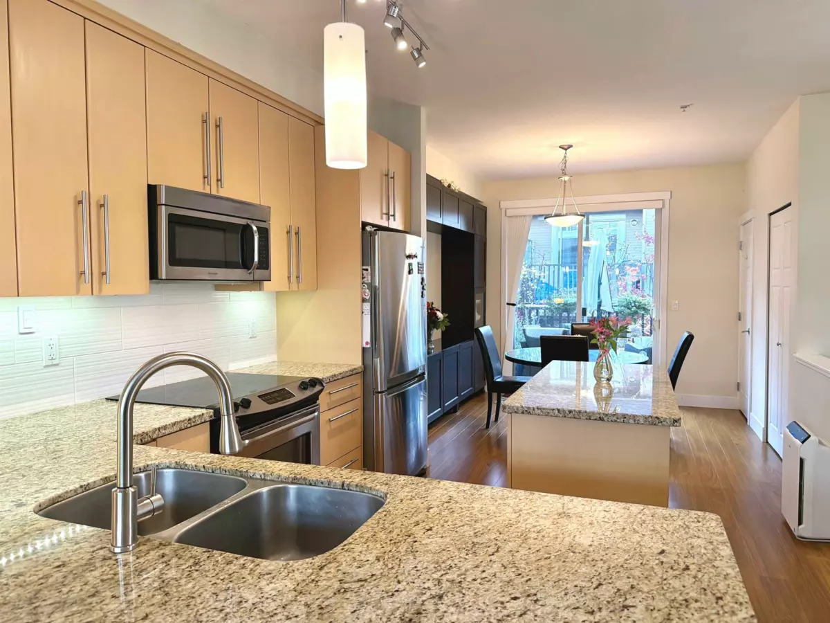 Kitchen Photo of 61 8250 209b Street, Langley, BC