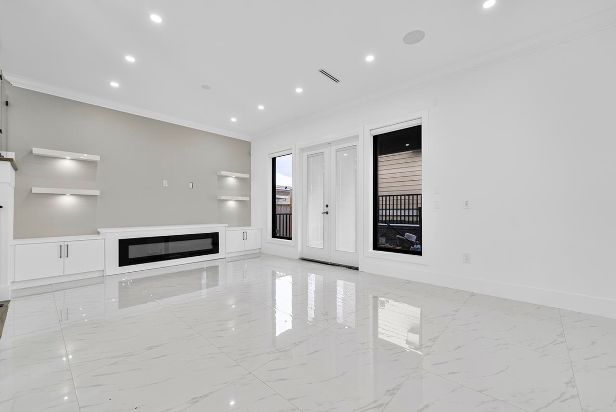 Breakfast Nook Photo of 4527 Clinton Street, Burnaby, BC