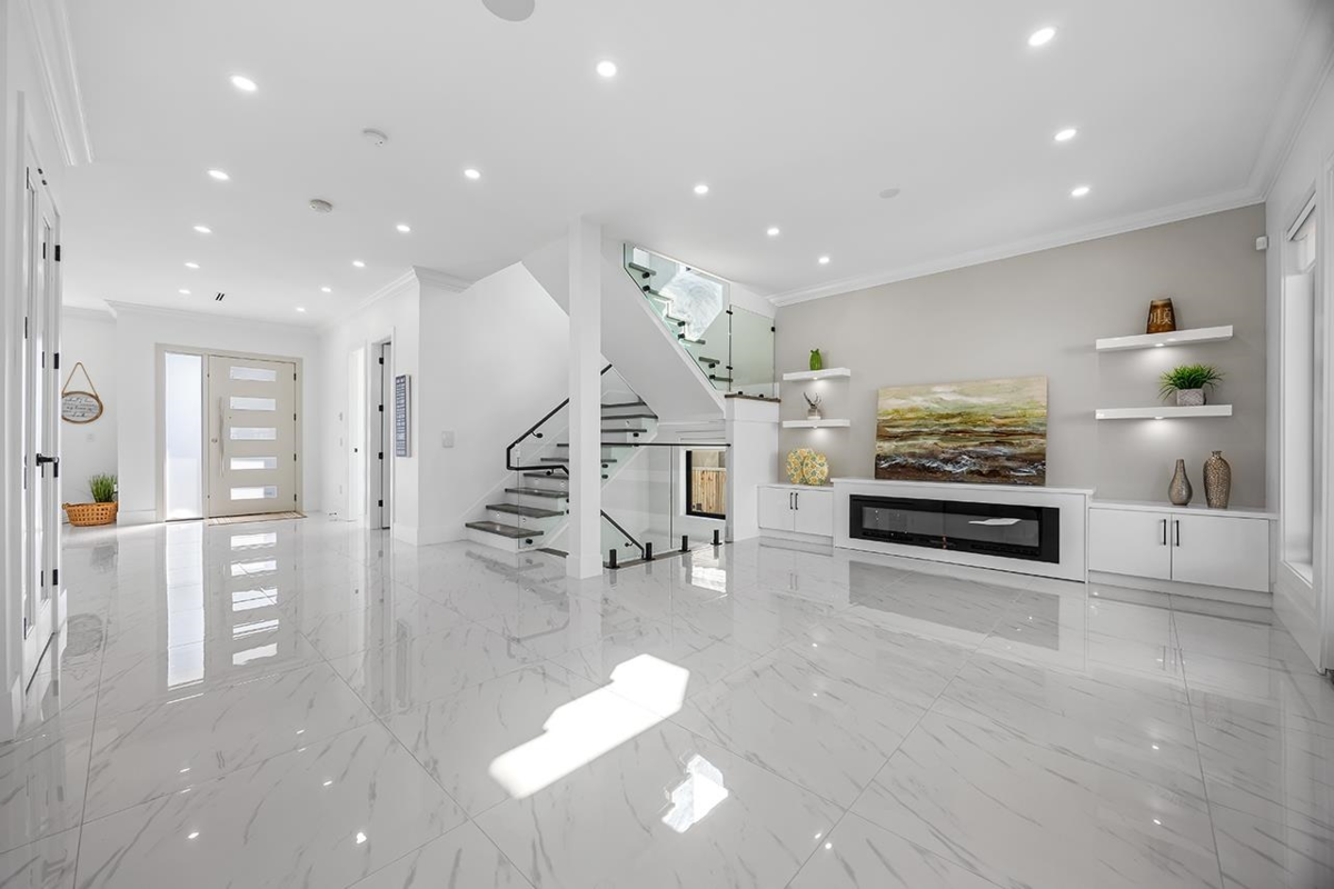 Kitchen Island Photo of 4527 Clinton Street, Burnaby, BC