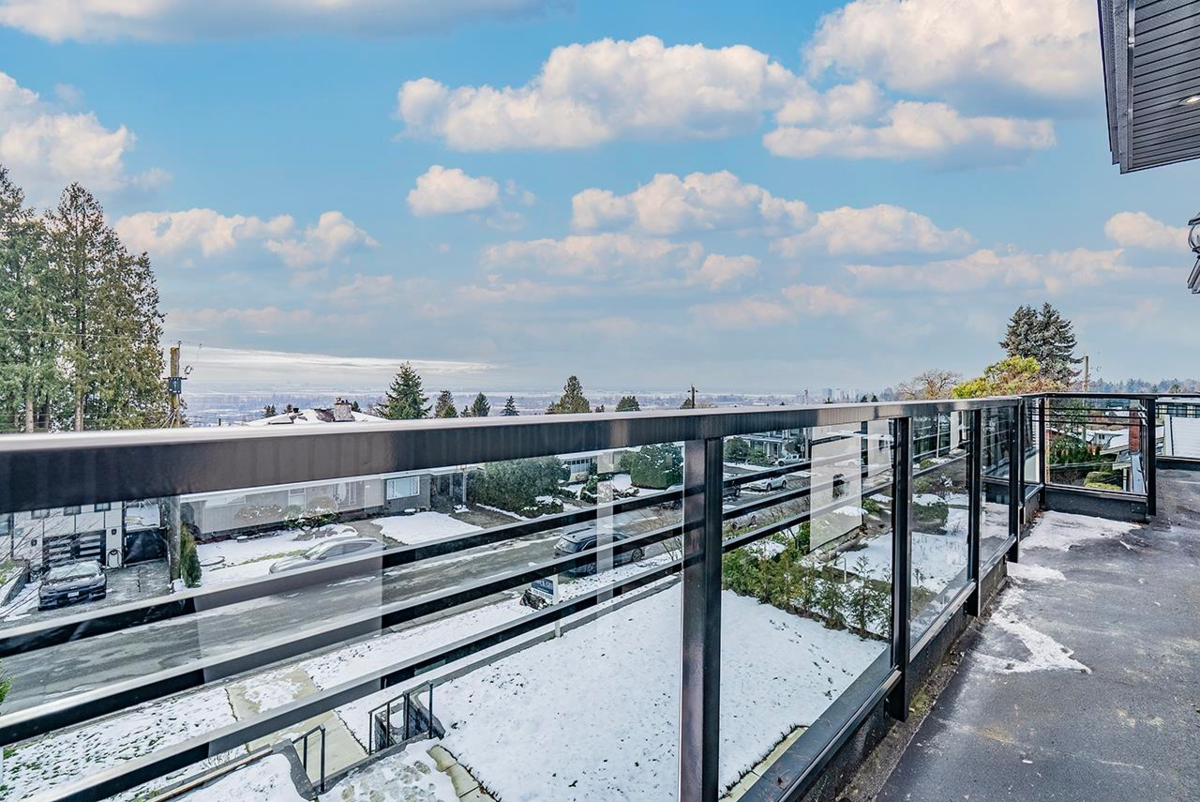 Loft / Bonus Room Photo of 4527 Clinton Street, Burnaby, BC