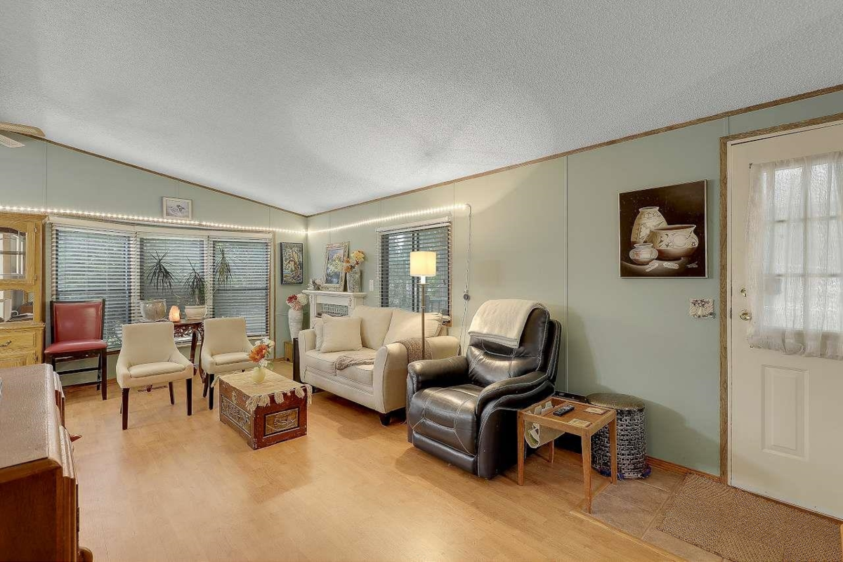 Living Room Photo of 226 20071 24 Avenue, Langley, BC