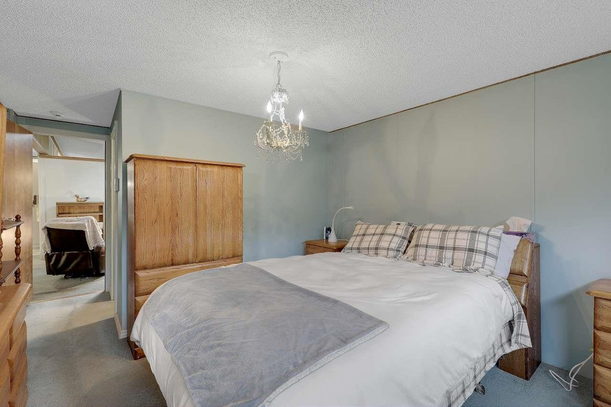 Office / Den Photo of 226 20071 24 Avenue, Langley, BC