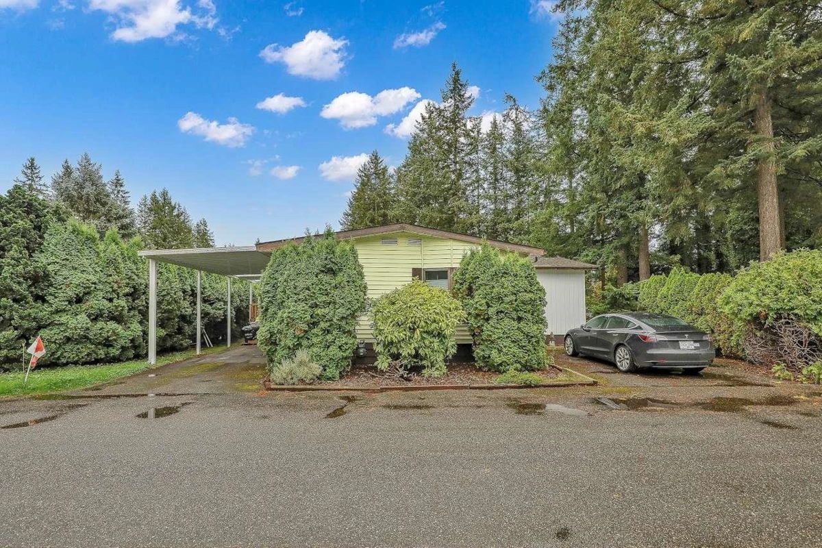 Outdoor Kitchen Photo of 226 20071 24 Avenue, Langley, BC