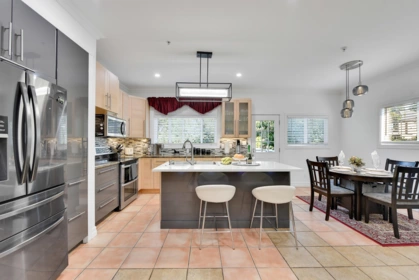 1991 Shaughnessy Street, Port Coquitlam, BC, Port Coquitlam — Single Family Residence for sale