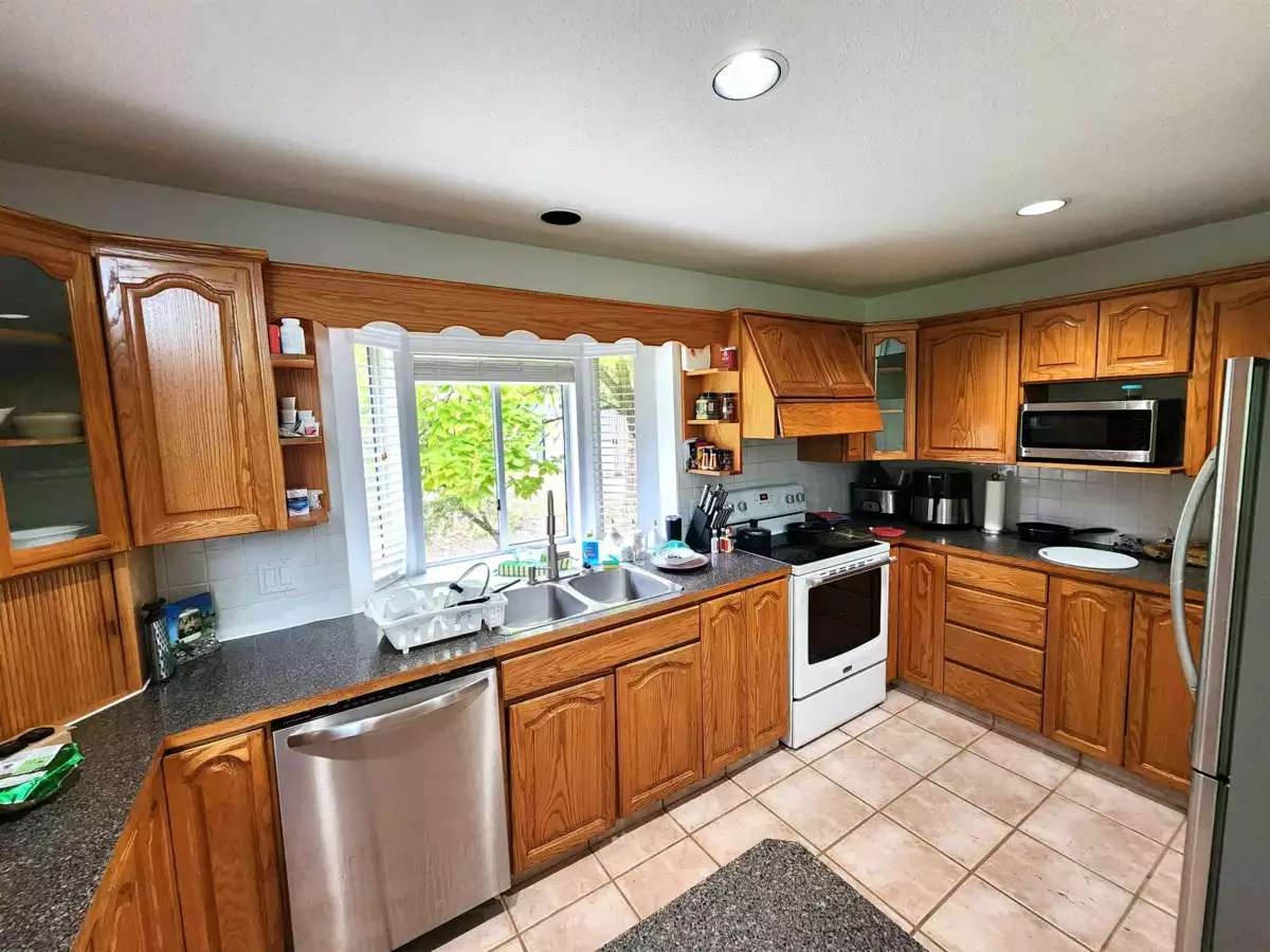 Entry Foyer Photo of 3130 248 Street, Langley, BC