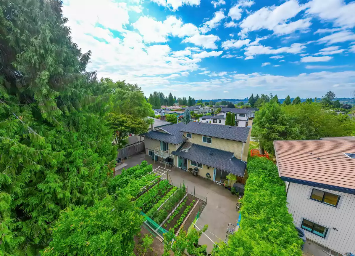 Backyard Photo of 2011 Paulus Crescent, Burnaby, BC