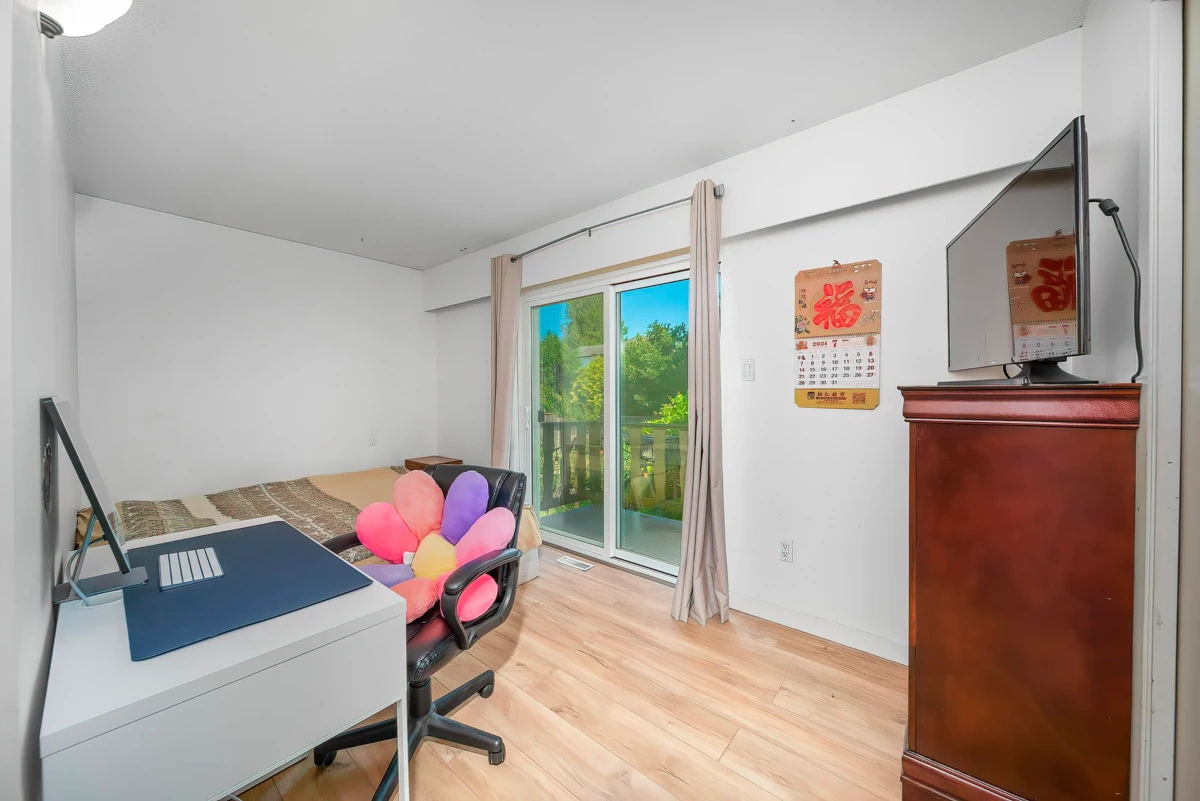 Bedroom 3 Photo of 2011 Paulus Crescent, Burnaby, BC