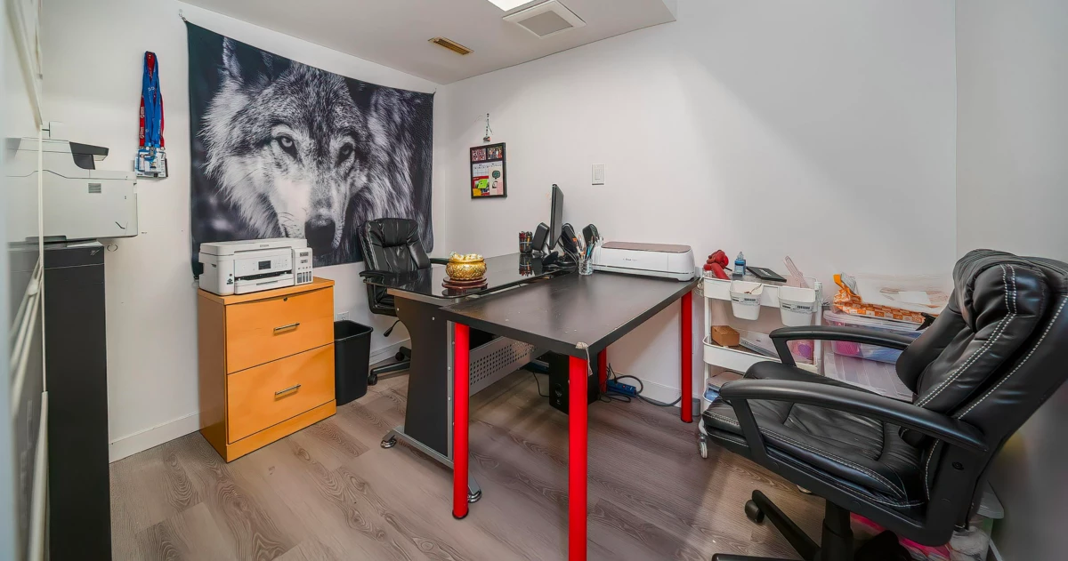 Family Room Photo of 2011 Paulus Crescent, Burnaby, BC