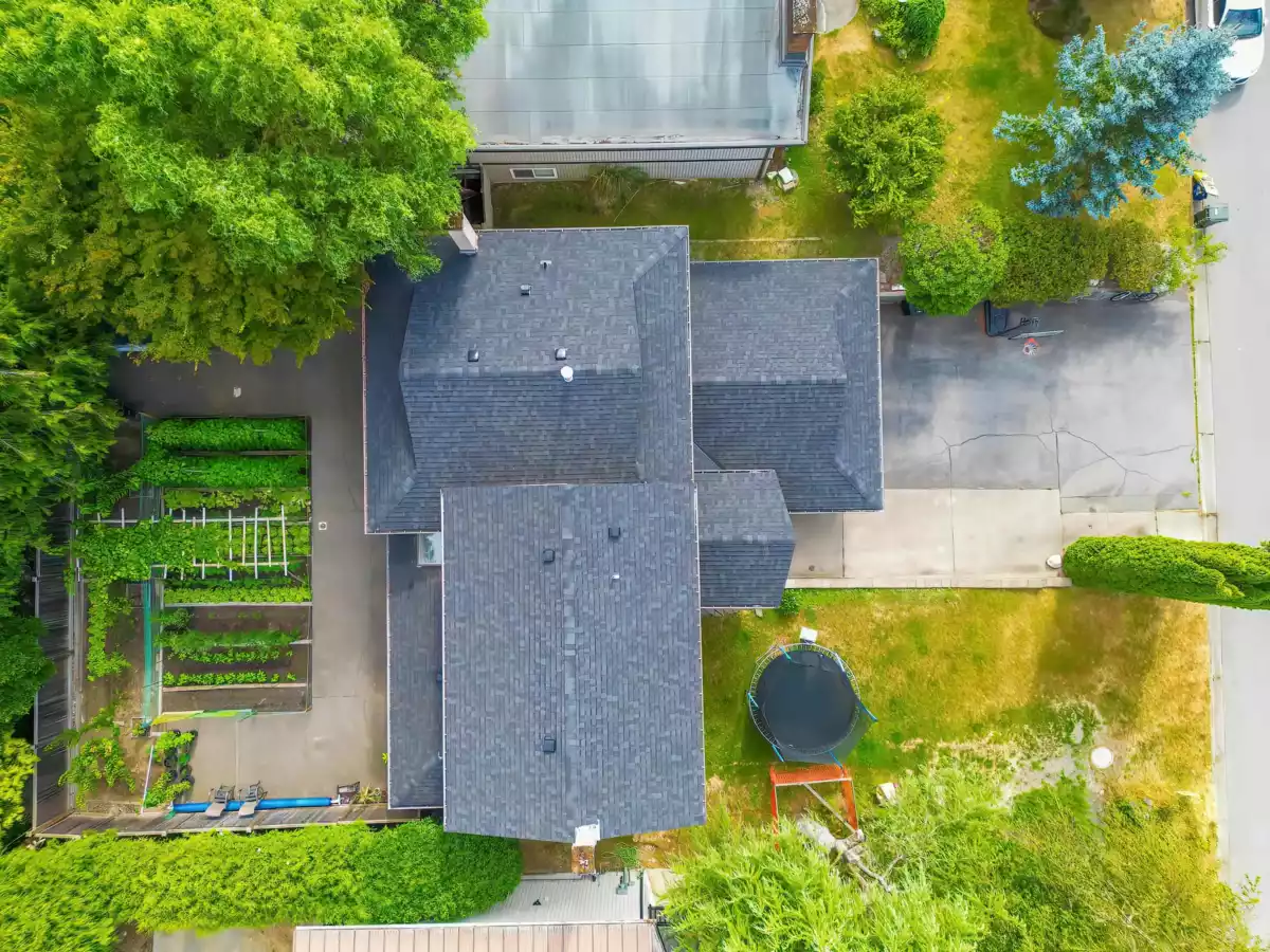 Front Yard Photo of 2011 Paulus Crescent, Burnaby, BC