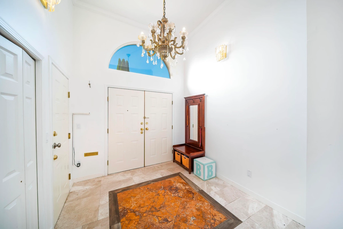 Living Room Photo of 2011 Paulus Crescent, Burnaby, BC