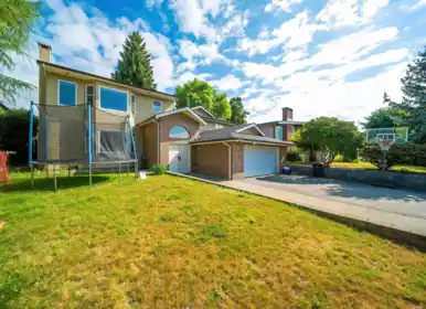 2011 Paulus Crescent, Burnaby, BC