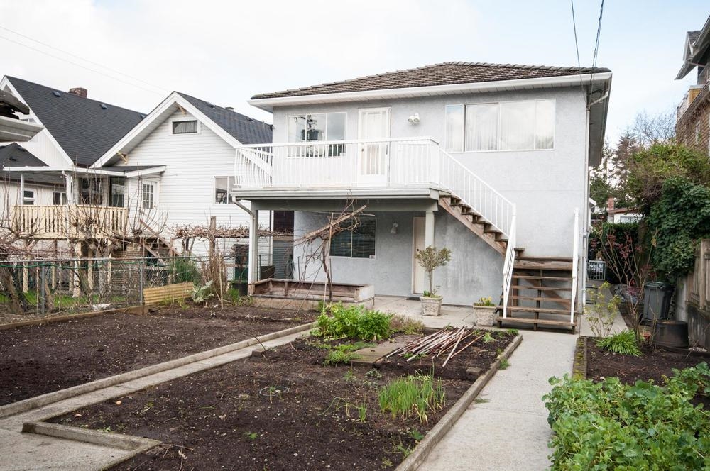 Family Room Photo of 1360 Graveley Street, Vancouver, BC
